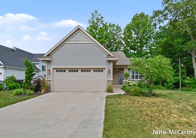 Homes for sale in Caledonia, MI | 6523 Cherry Mead Ct, Caledonia, MI 49316 | MLS# 70544431