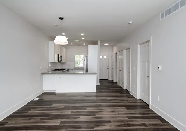 Listing Photo 5 - Condo for sale in building located at 1502 Simsbury St, Traverse City, MI 49686