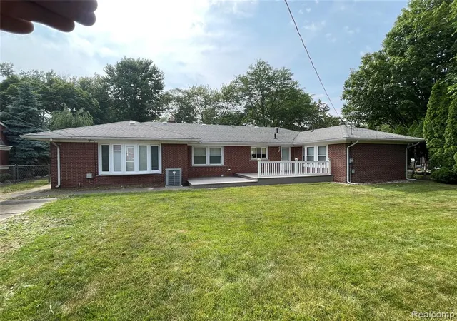 Photo 4 of Sale Pending at 1801 Waverly St, Trenton, MI 48183 1890 | MLS# 61025047 | Listing updated on 2026-09-07