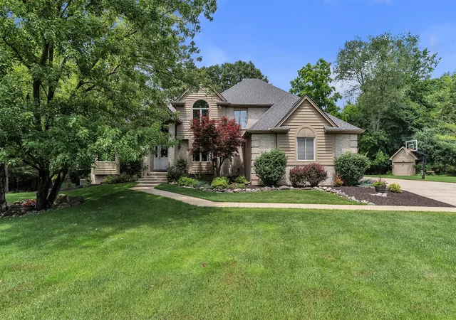 Homes for sale in South Lyon, MI | 24491 Forest Dr, South Lyon, MI 48178 | MLS# 70544126