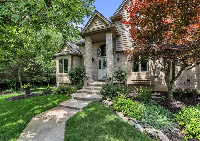 Homes for sale in South Lyon, MI | 24491 Forest Dr, South Lyon, MI 48178 | MLS# 70544126