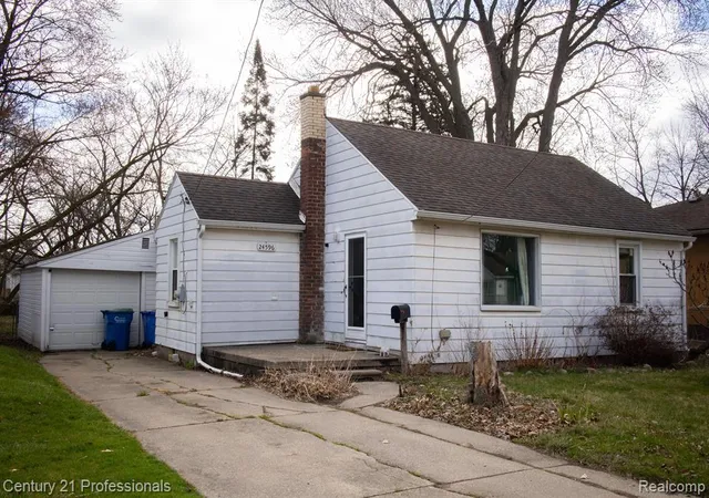 Homes for sale in Warren, MI | 24596 Eureka Ave, Warren, MI 48091 | MLS# 60382387