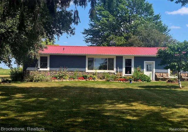 1st image of 8426 Lake Pleasant Rd, Clifford, MI 48727 | MLS# 61018370