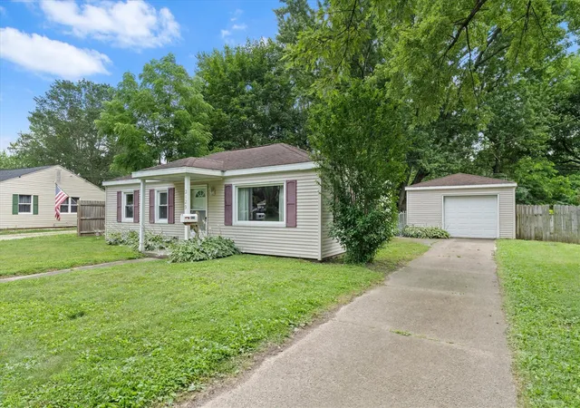 Homes for sale in Niles, MI | 2129 Lewis Dr, Niles, MI 49120 | MLS# 70544408