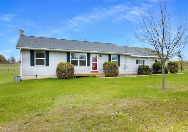 Homes for sale in Williamsburg, MI | 8392 Monarch Ln, Williamsburg, MI 49690 | MLS# 80064864