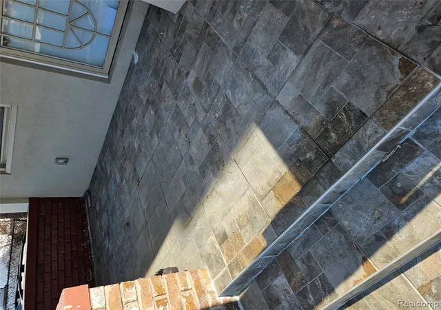3rd image of 890 E Grand Blvd, Detroit, MI 48207 | MLS# 60972705