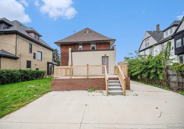 4th image of 890 E Grand Blvd, Detroit, MI 48207 | MLS# 60972705