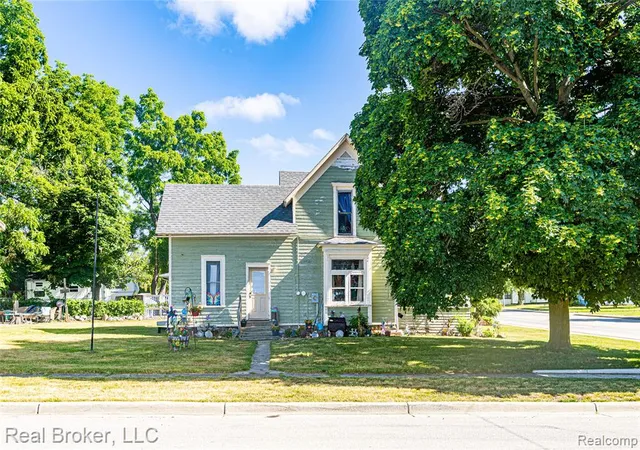 Homes for sale in Clio, MI | 605 N Mill St, Clio, MI 48420 | MLS# 61000289