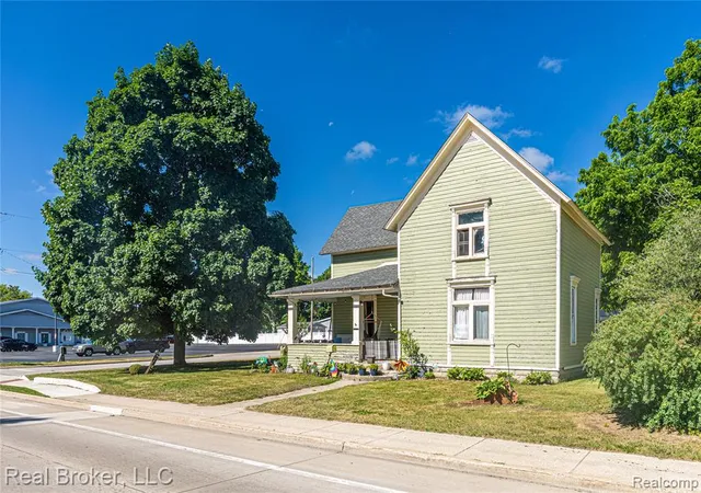 Homes for sale in Clio, MI | 605 N Mill St, Clio, MI 48420 | MLS# 61000289