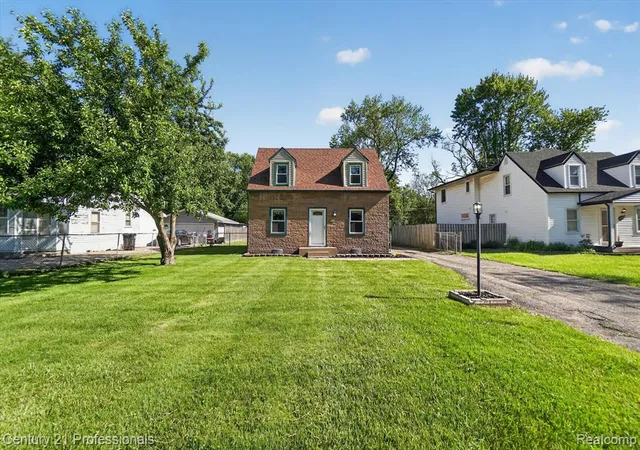 1st image of 28524 7 Mile Rd, Livonia, MI 48152 | MLS# 60998004