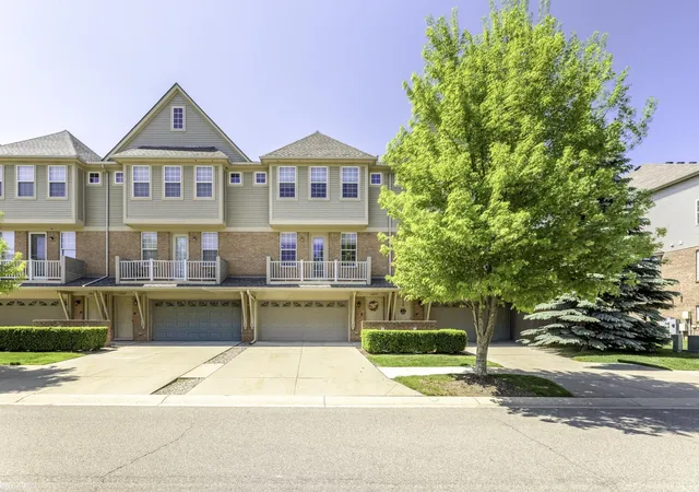 Homes for sale in Shelby Twp, MI | 56659 Long Island Dr #133, Shelby Twp, MI 48316 | MLS# 50209472