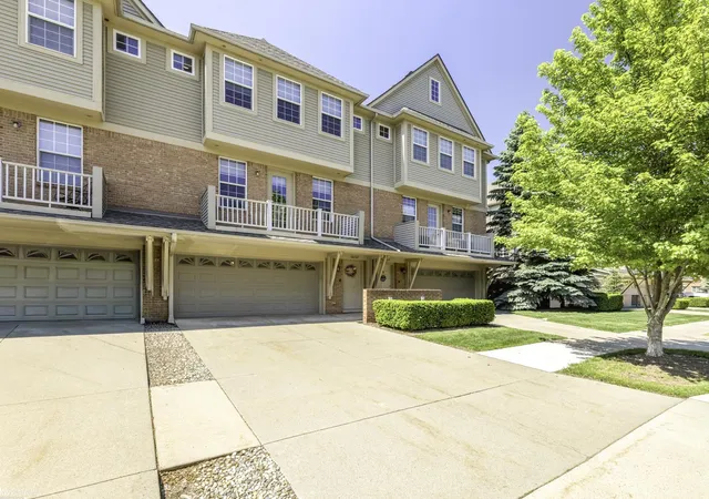 Homes for sale in Shelby Twp, MI | 56659 Long Island Dr #133, Shelby Twp, MI 48316 | MLS# 50209472