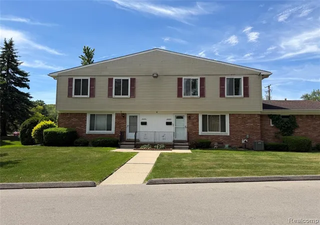 Homes for sale in Clinton Township, MI | 24570 Quad Park Ln, Clinton Township, MI 48035 | MLS# 60964563