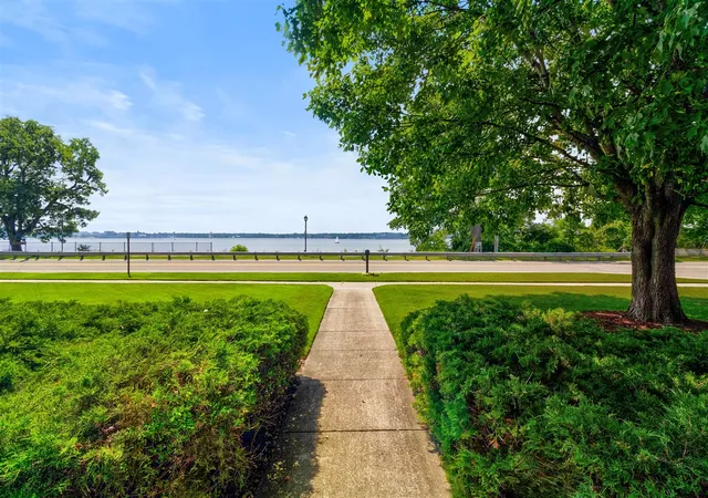 Homes for sale in Muskegon, MI | 636 Ruddiman Dr, Muskegon, MI 49445 | MLS# 70542161