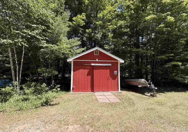Homes for sale in Shingleton, MI | 8826 N Boot Lake Rd, Shingleton, MI 49854 | MLS# 50214010