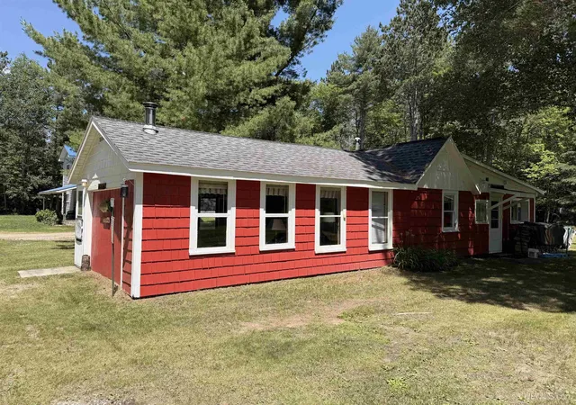 Homes for sale in Shingleton, MI | 8826 N Boot Lake Rd, Shingleton, MI 49854 | MLS# 50214010