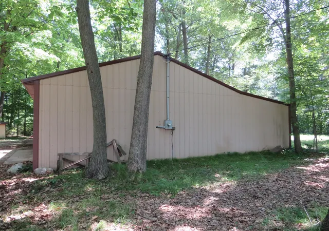 Photo 3 of Land for sale at 11000 N Vickeryville Rd, Edmore, MI 48829 | MLS# 70543987 | Listing updated on 2026-08-29