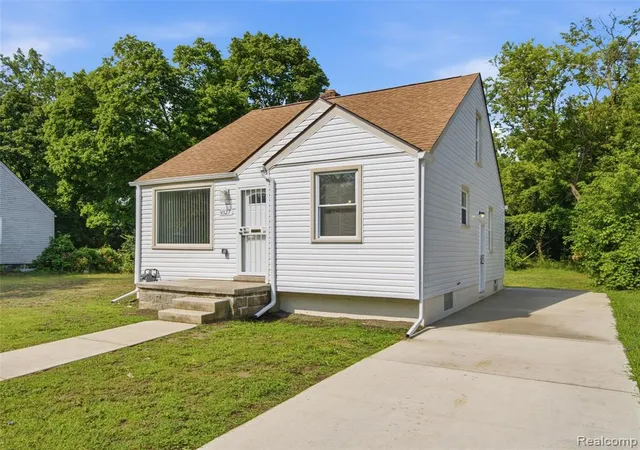3rd image of 9327 Rutland St, Detroit, MI 48228 | MLS# 61020460