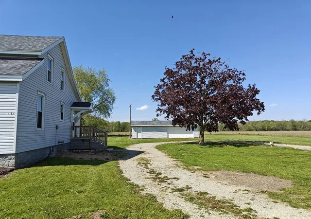 3rd image of 31532 M 62, Dowagiac, MI 49047 | MLS# 70533165