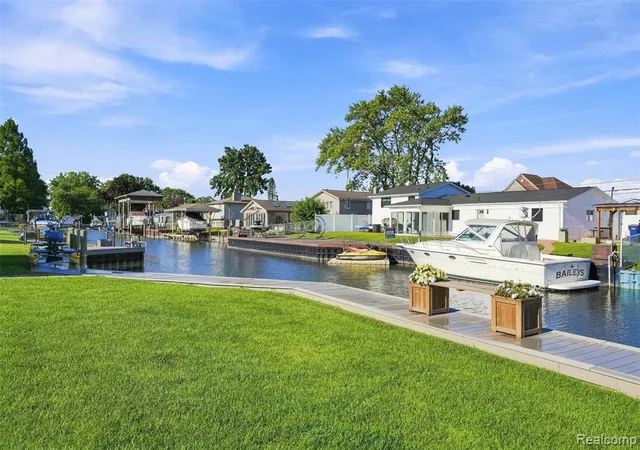 Photo 4 of Sale Pending at 38119 Mallast St, Harrison Township, MI 48045 | MLS# 61018162 | Listing updated on 2026-08-22