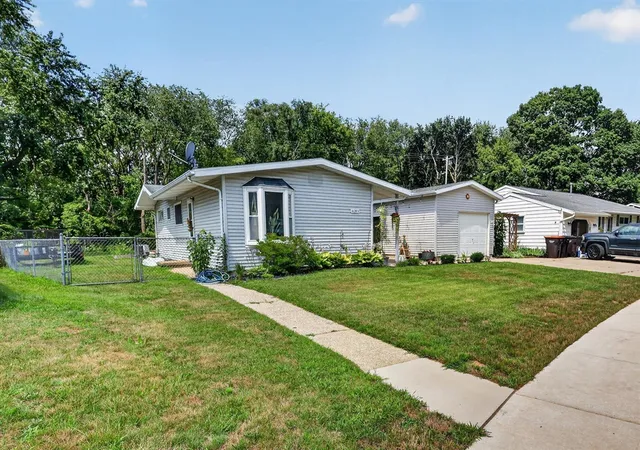 Photo 3 of Sale Pending at 4089 Northgate Dr, Grand Rapids, MI 49525 | MLS# 70551652 | Listing updated on 2026-08-31