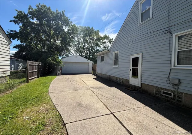 Homes for sale in Eastpointe, MI | 22058 Tuscany Ave, Eastpointe, MI 48021 | MLS# 61003257