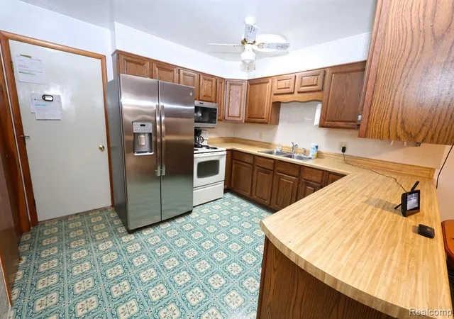 Homes for sale in Berrien Springs, MI | 11575 Us Hwy 31, Berrien Springs, MI 49103 | MLS# 60963402