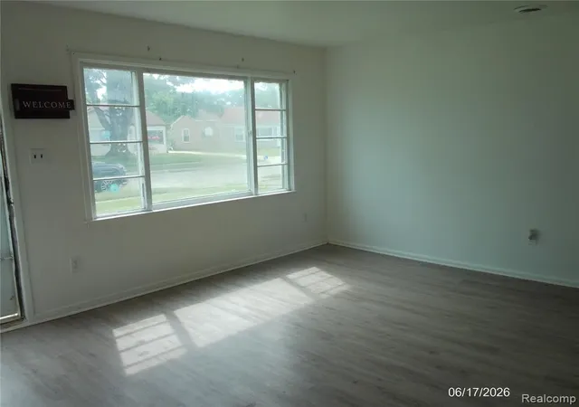 Photo 4 of Single family home for sale at 26751 Belanger St, Roseville, MI 48066 3146 | MLS# 60979303 | Listing updated on 2026-09-30