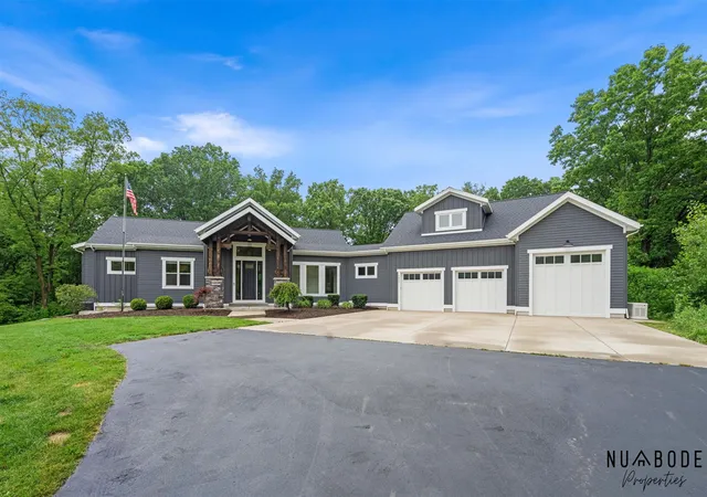 Homes for sale in Comstock Park, MI | 1497 10 Mile Rd, Comstock Park, MI 49321 | MLS# 70538343