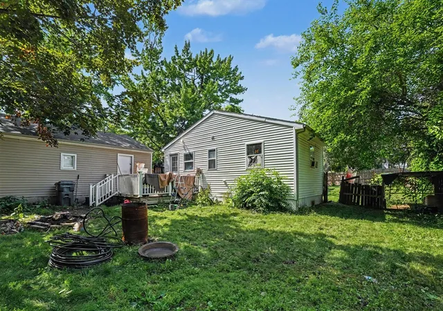 18th image of 749 Hutchinson St, Kalamazoo, MI 49008 | MLS# 70541145