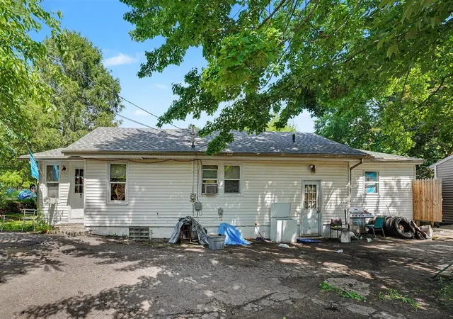 1st image of 749 Hutchinson St, Kalamazoo, MI 49008 | MLS# 70541145