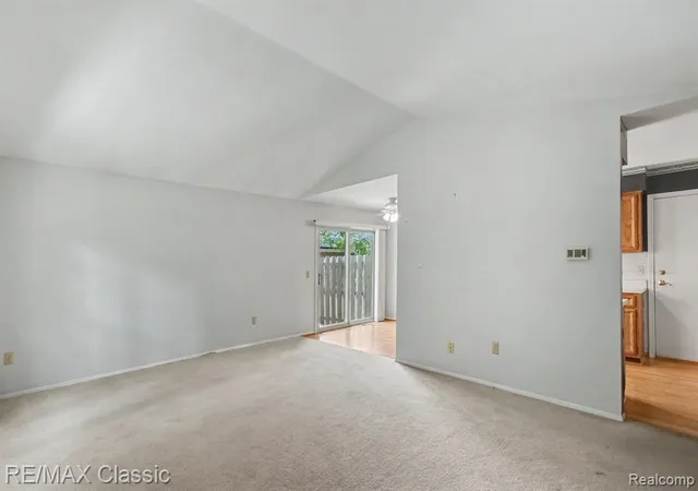 4th image of 1489 Dover Hl, Walled Lake, MI 48390 | MLS# 61021761