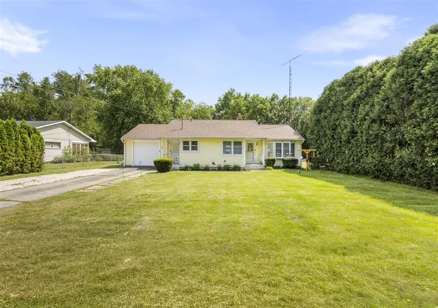Homes for sale in Battle Creek, MI | 125 Oriole Dr, Battle Creek, MI 49037 | MLS# 70543651