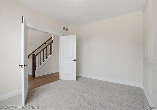 3rd image of 2100 Crested Butte Dr, White Lake, MI 48383 | MLS# 61002836
