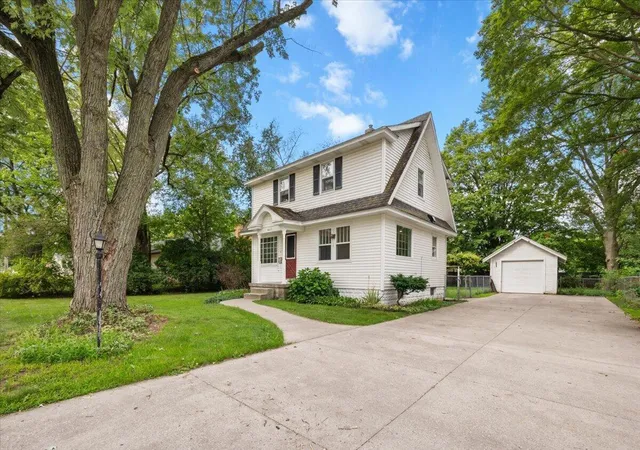 2nd image of 4511 Jefferson Ave, Grand Rapids, MI 49548 | MLS# 70553396