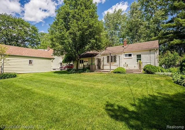 Homes for sale in Marysville, MI | 1342 Minnesota Ave, Marysville, MI 48040 | MLS# 61002824