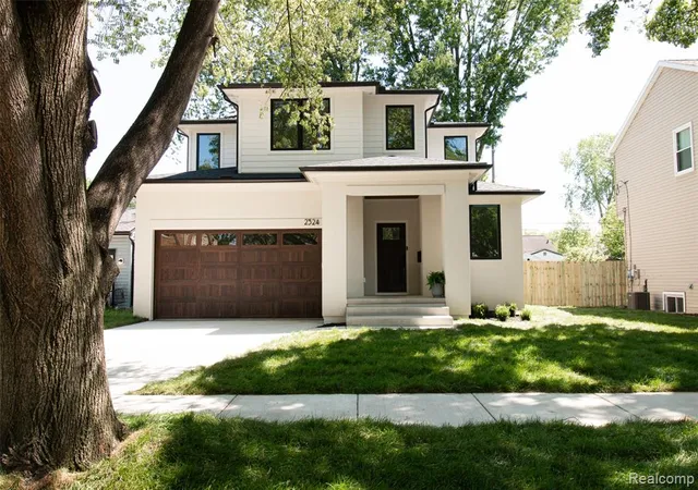 1st image of 2324 Dallas Ave, Royal Oak, MI 48067 | MLS# 61013676