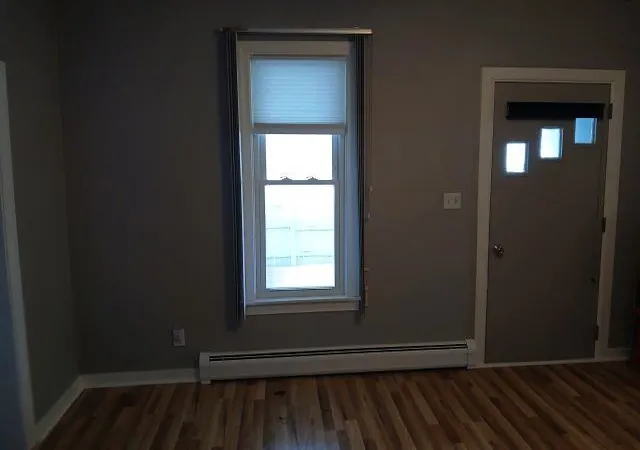 Photo 3 of Single family home for sale at 1704 S Wenona St, Bay City, MI 48706 | MLS# 50215526 | Listing updated on 2026-09-02