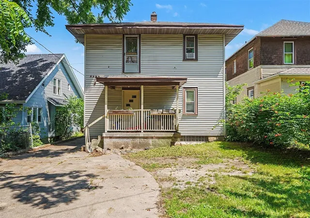 Photo 4 of Multi family home for sale at 918 Martin Luther King Junior St, Grand Rapids, MI 49507 | MLS# 70549722 | Listing updated on 2026-08-15