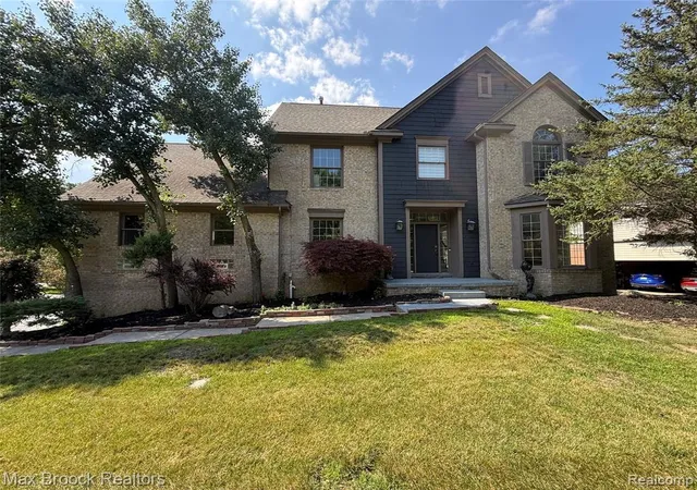 Photo 1 of Single family home for sale at 3382 Long Meadow Ct, West Bloomfield, MI 48324 3247 | MLS# 61024377 | Listing updated on 2026-09-05