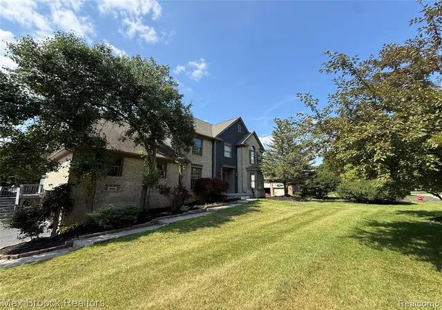 Photo 2 of Single family home for sale at 3382 Long Meadow Ct, West Bloomfield, MI 48324 3247 | MLS# 61024377 | Listing updated on 2026-09-05