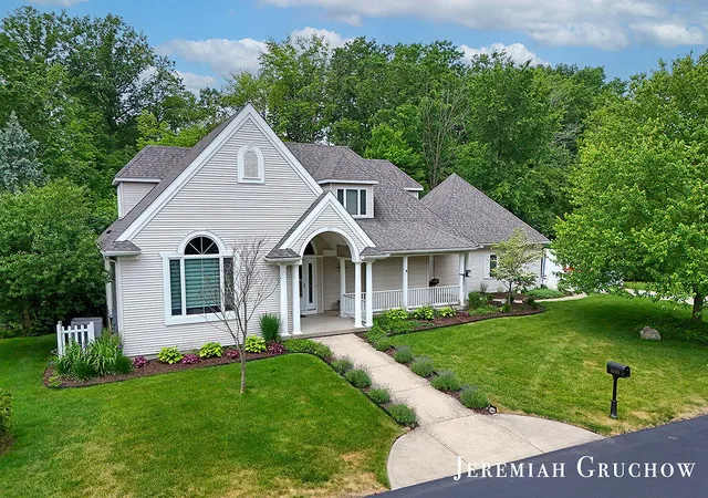 image of 3333 Falcon Bluff Ct, Grand Rapids, MI 49525 | MLS# 70538250