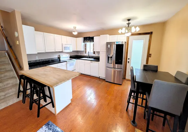 Photo 3 of Single family home for sale at 1826 Windingway Dr, Wixom, MI 48393 | MLS# 50219939 | Listing updated on 2026-08-30