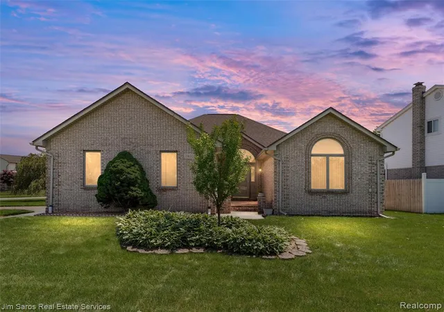 1st image of 14008 Lakeshore Dr, Sterling Heights, MI 48313 | MLS# 61010170