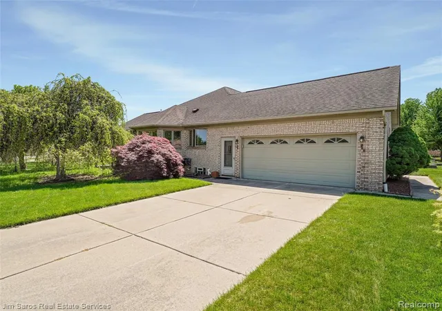 35th image of 14008 Lakeshore Dr, Sterling Heights, MI 48313 | MLS# 61010170