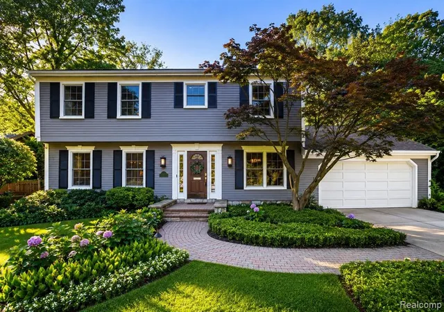 1st image of 165 Puritan Ave, Birmingham, MI 48009 | MLS# 61019598