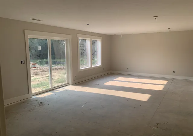 10th image of 1160 N Washington St, Lowell, MI 49331 | MLS# 70546020