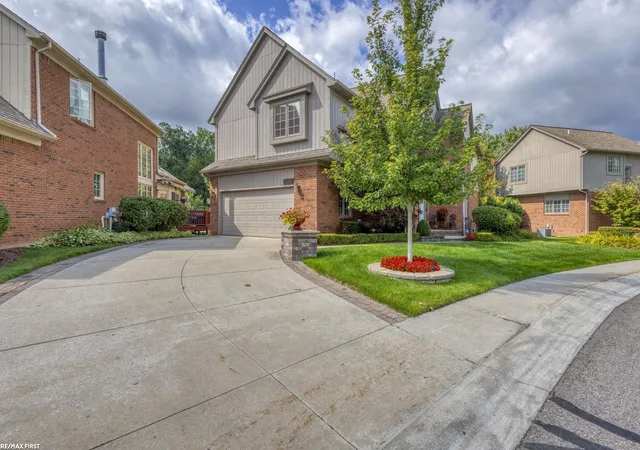 Photo 3 of Sale Pending at 4126 Winter Dr, Shelby, MI 48316 | MLS# 50220149 | Listing updated on 2026-09-09