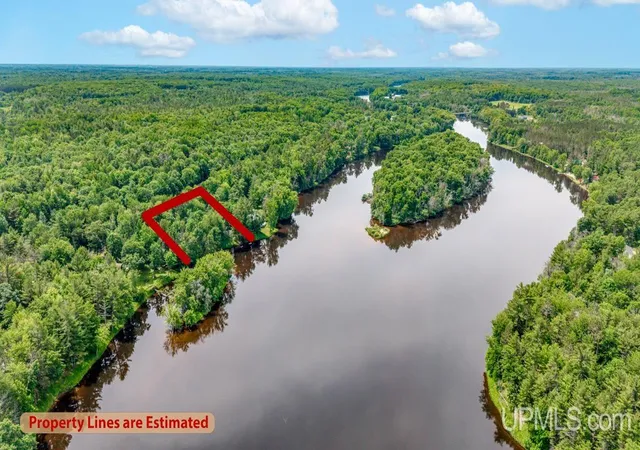 Homes for sale in Wallace, MI | N6079 Shore Dr Q-4 Rd, Wallace, MI 49893 | MLS# 50213168
