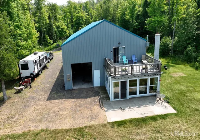 5th image of 14998 N Superior Rd, Houghton, MI 49931 | MLS# 50152446